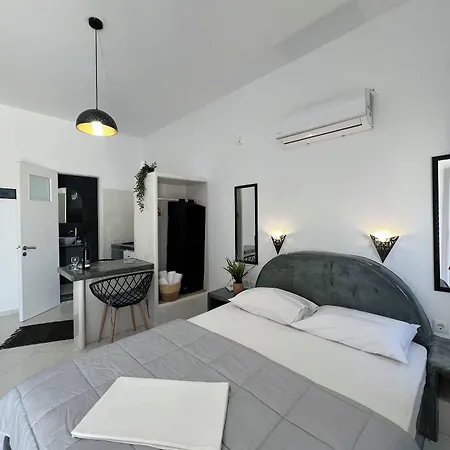 Santo Margarita Hotel Tholos (Santorini)