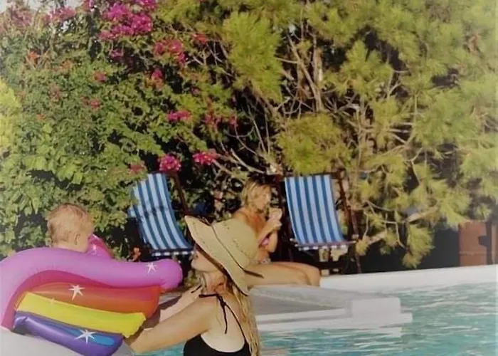 Santo Margarita Tholos (Santorini)